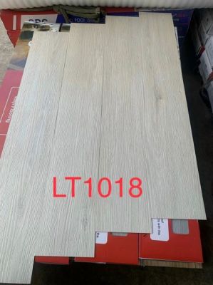 Sàn nhựa giả gỗ TPHCM quét keo riêng mã LT1018 dày 2mm